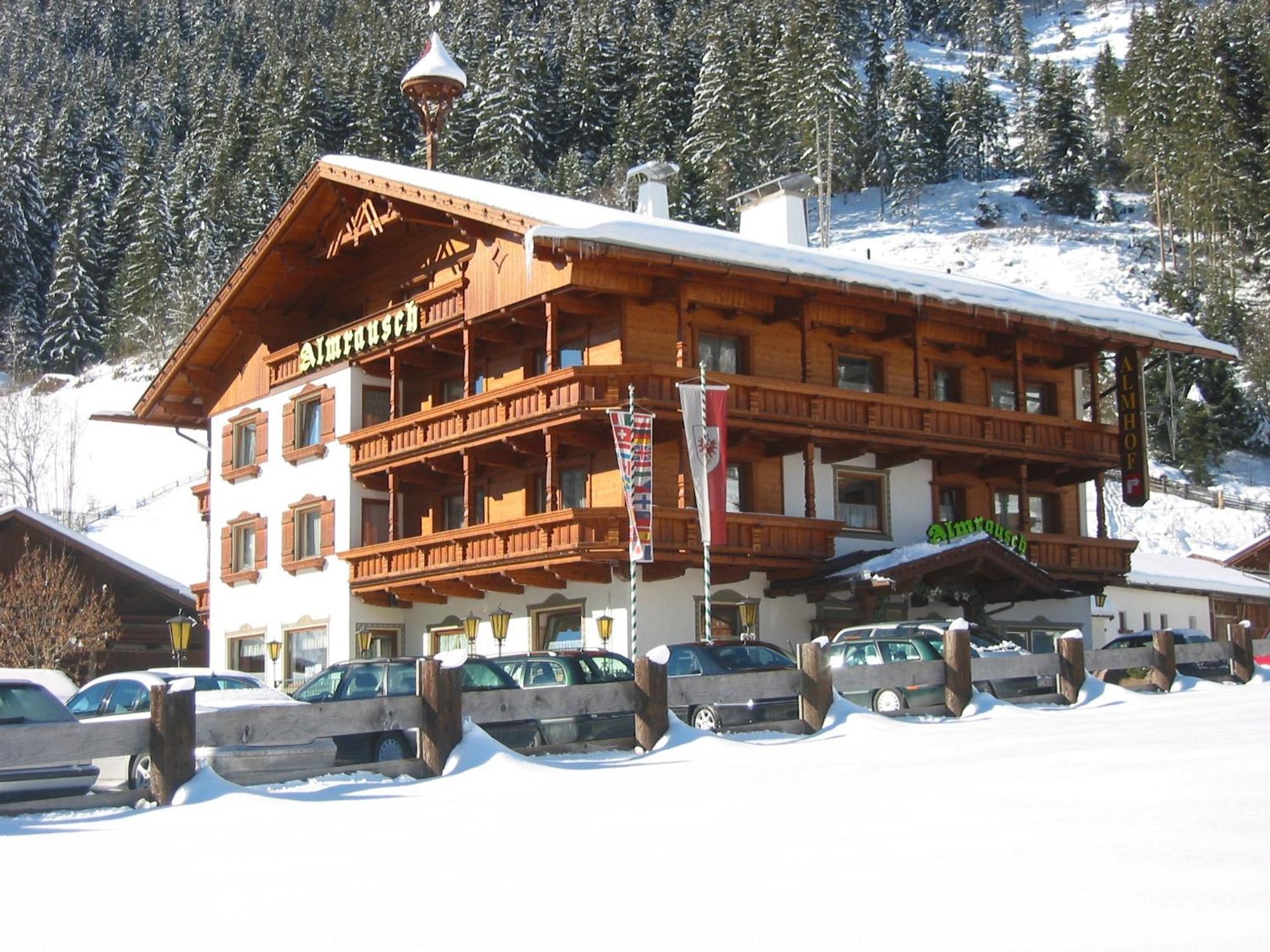 Pension Almrausch Neustift im Stubaital Ngoại thất bức ảnh
