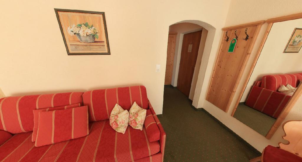 Pension Almrausch Neustift im Stubaital Phòng bức ảnh