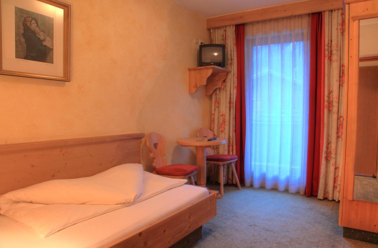 Pension Almrausch Neustift im Stubaital Ngoại thất bức ảnh